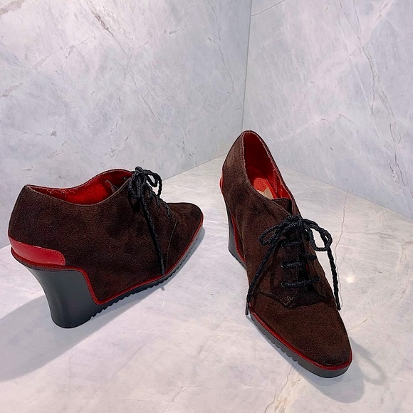 Isabel Toledo x Payless chocolate brown faux suede wedge lace up red trim 9 - Picture 3 of 8